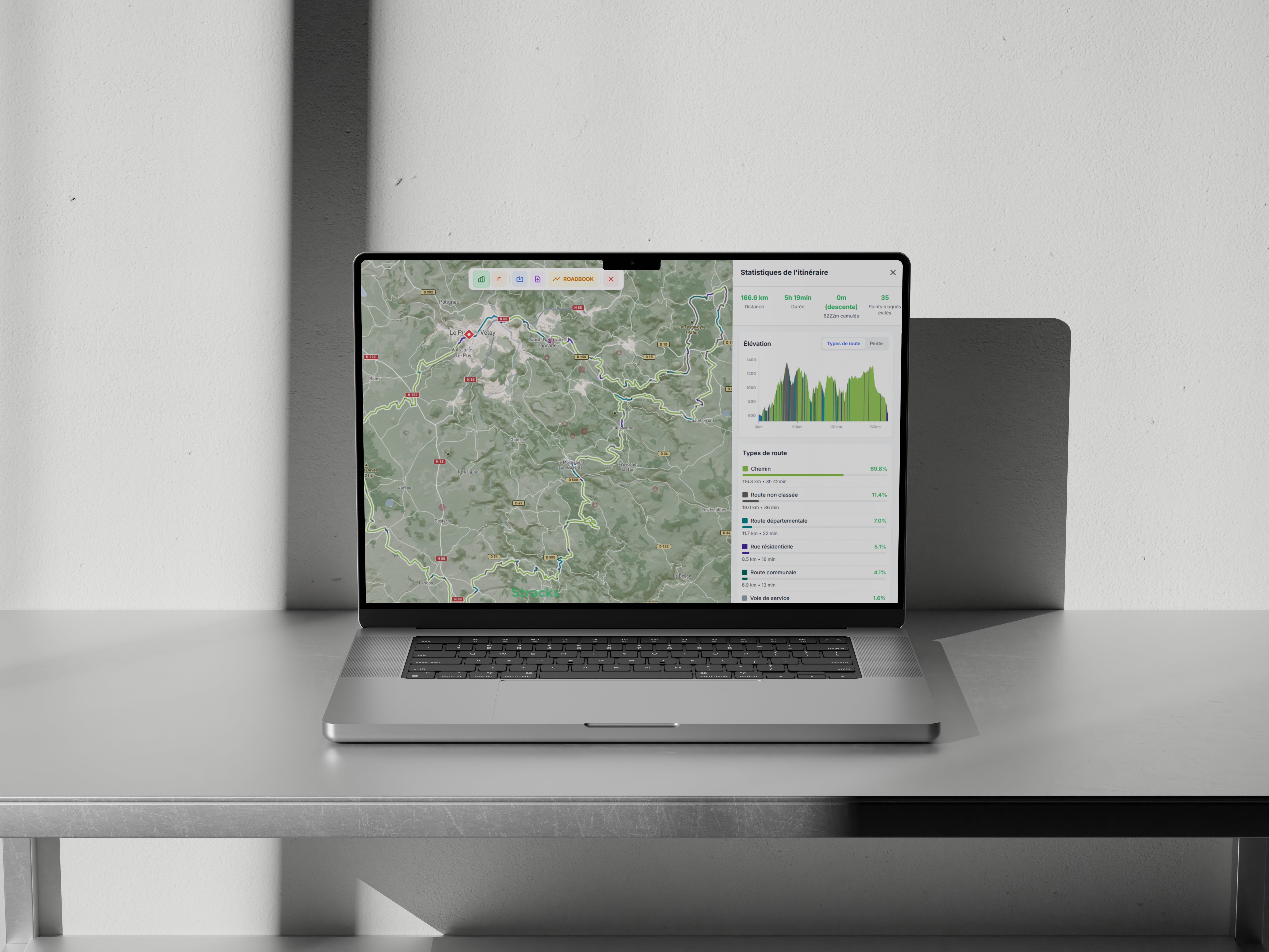 Stracks — interface web avec carte et statistiques d'itinéraire