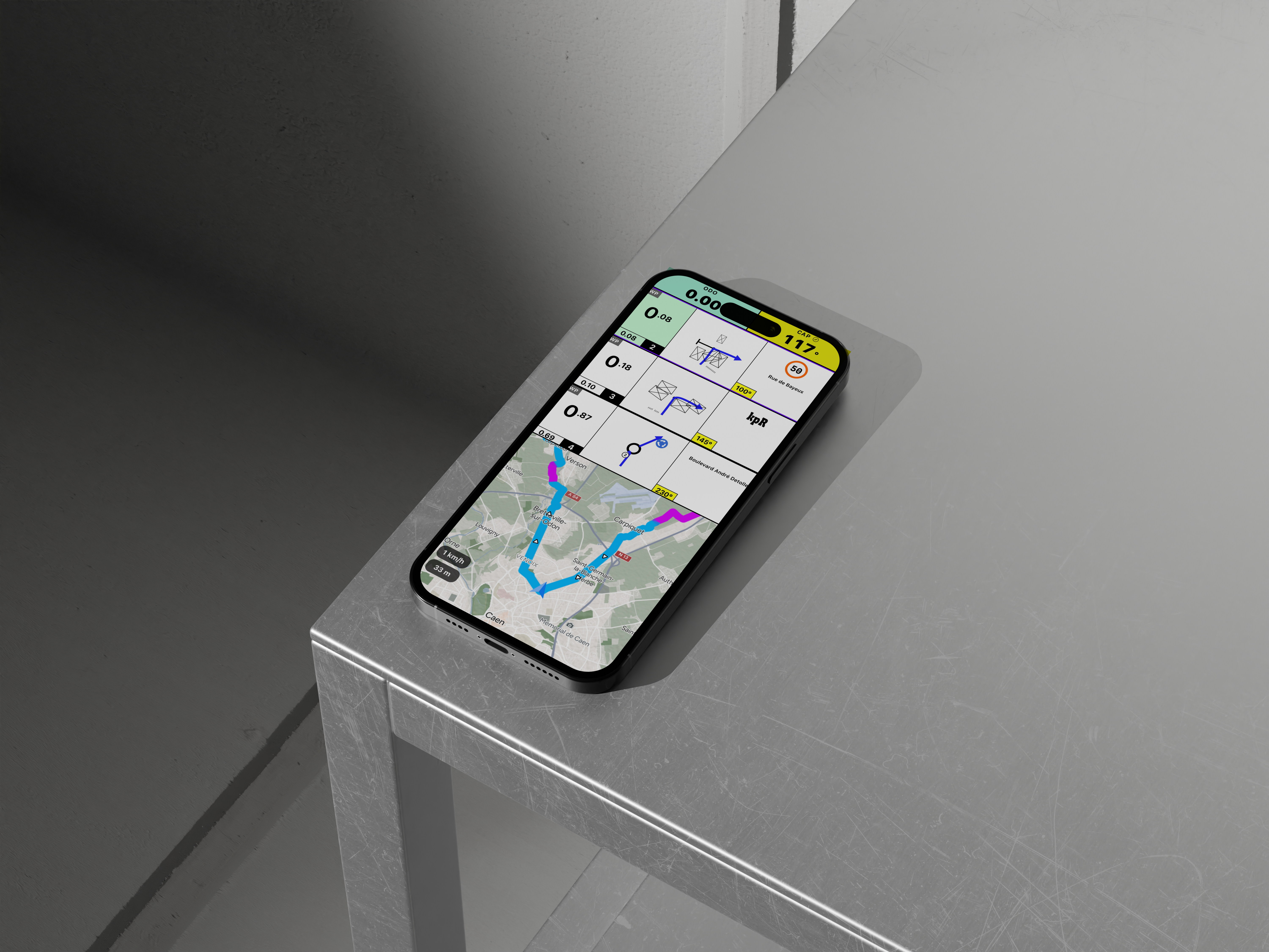 Stracks — vue roadbook et navigation sur iPhone